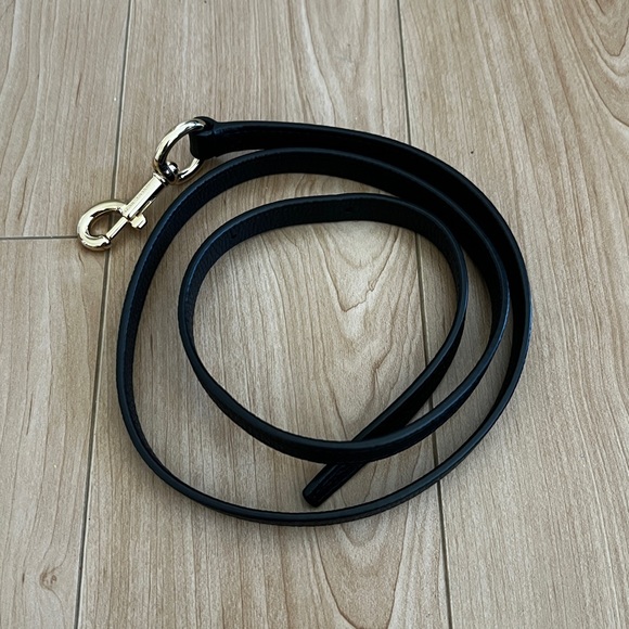 Marc Jacobs Handbags - NEW - Marc Jacobs crossbody extension